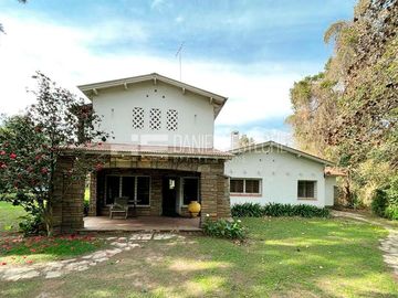 Quinta en  J. R. Jimenez 2000
