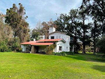 Quinta en  J. R. Jimenez 2000