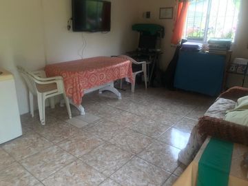 Quinta a 8 cuadras de la estacion! lote de 1000mts
