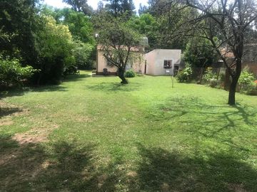 Quinta a 8 cuadras de la estacion! lote de 1000mts