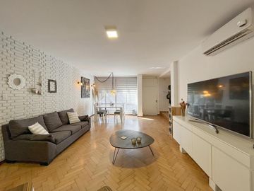 Casa Tres Dormitorios con Cochera, Jardin y Pileta en Alberdi