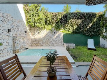 Casa Tres Dormitorios con Cochera, Jardin y Pileta en Alberdi