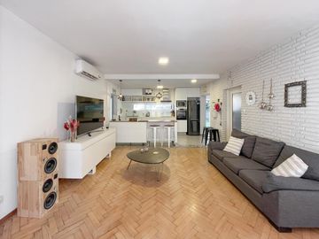 Casa Tres Dormitorios con Cochera, Jardin y Pileta en Alberdi