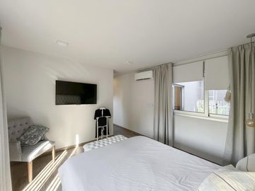 Casa Tres Dormitorios con Cochera, Jardin y Pileta en Alberdi