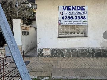 PH en  planta baja al frente.