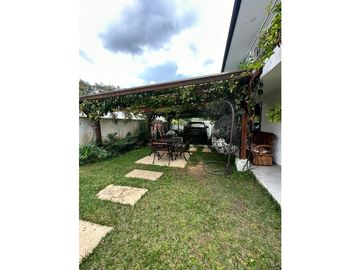 Venta de Exclusiva Casa Campestre en CantaClaro