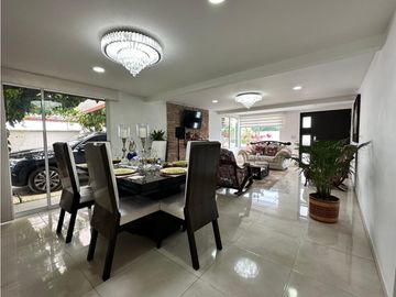 Venta de Exclusiva Casa Campestre en CantaClaro