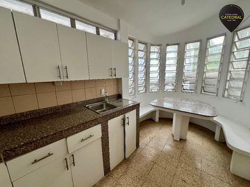 Casa de venta en Urdesa Central – código:20534