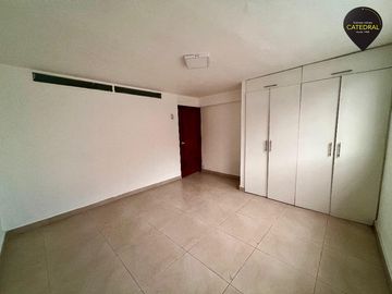 Casa de venta en Urdesa Central – código:20534