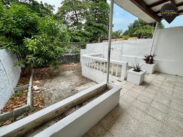 Casa de venta en Urdesa Central – código:20534
