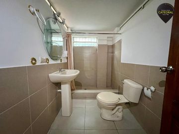 Casa de venta en Urdesa Central – código:20534