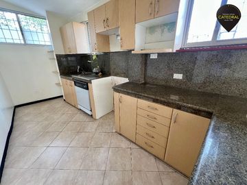 Casa de venta en Urdesa Central – código:20534