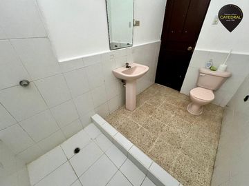 Casa de venta en Urdesa Central – código:20534