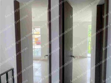 Linda casa en Venta Hacienda YAMBITARA
