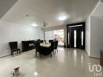 CASA EN VENTA PARA RESIDENCIA U OFICINAS