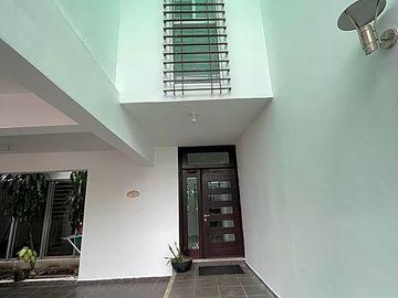 CASA EN VENTA PARA RESIDENCIA U OFICINAS