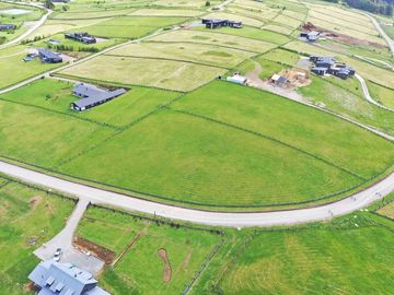 Terreno en condominio consolidado