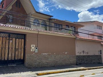 CASA CENTRO DE CUENCA, 4 DORMITORIOS - RAFAEL MARIA ARIZAGA