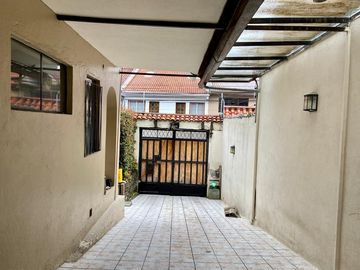 CASA CENTRO DE CUENCA, 4 DORMITORIOS - RAFAEL MARIA ARIZAGA