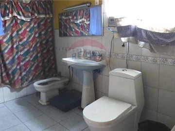 INCREIBLE PRECIO!! CASA COMERCIAL CENTRO TALAGANTE