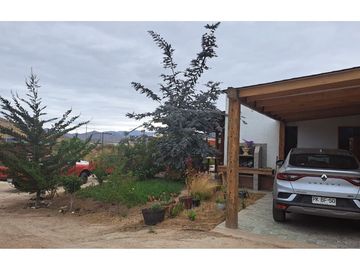Gran Casa con Local Comercial en Andacollo.