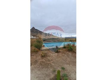 Gran Casa con Local Comercial en Andacollo.