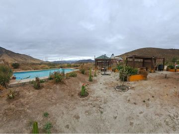 Gran Casa con Local Comercial en Andacollo.
