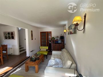 Casa en Venta en FRANCISCO DE ASIS, LOMAS DE SAN SEBASTIAN