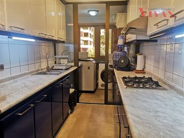 Departamento en Venta en Condominio Bosques De La Pirámide - Paperchase - Ciudad Empresarial - Colegio Saint George