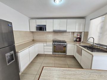 Casa en Venta 3 recámaras en fraccionamiento Maples II Mexicaltzingo