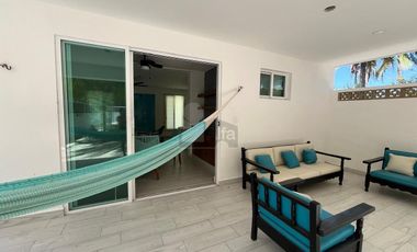 Casa en Venta en Telchac Puerto, Yucatán, Cerca del Mar.