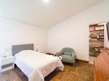 PRECIOSA CASA EN VENTA EN LA MOLINA EN CONDOMINIO PISCINA JARDIN 5 DORMITORIOS