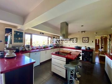 Paso Hondo, Quilpue. Casa con amplio terreno.