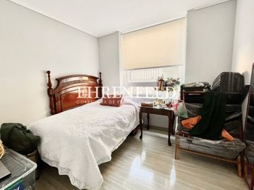 Bosques de Montemar, Concón. Departamento con amplio patio privado.