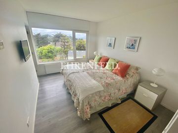 Santo Domingo, Región Valparaíso, Moderna Casa.