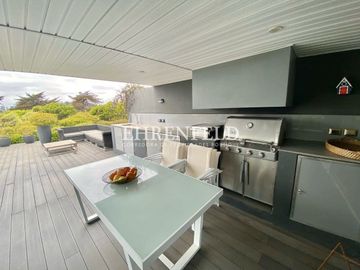 Santo Domingo, Región Valparaíso, Moderna Casa.