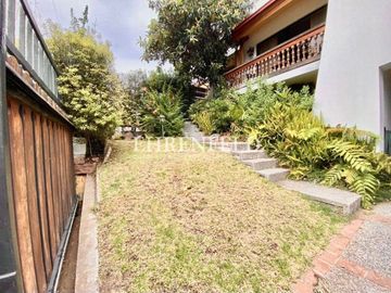 Jardín del Mar. Amplia casa de 600m2 de terreno.