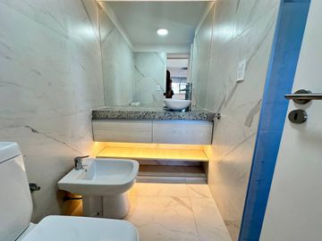 Venta - Departamento de dos dormitorios con cochera y amenities a estrenar en Barrio Martin, Rosario