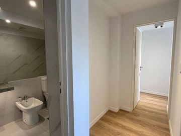 Venta - Departamento de dos dormitorios con cochera y amenities a estrenar en Barrio Martin, Rosario