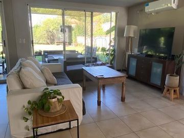 Casa en  Santa Maria de los Olivos