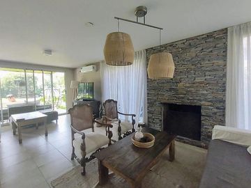 Casa en  Santa Maria de los Olivos