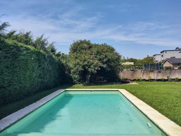 Casa en  Santa Maria de los Olivos