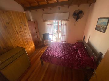 PH en venta en Mar de ajo con patio amplio y parrilla  cerca de zona comercial todo el año