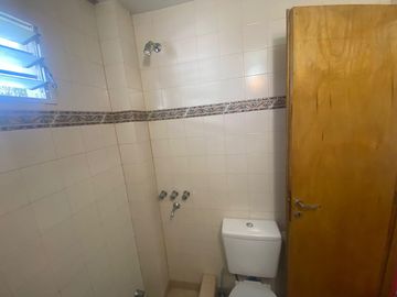 PH en venta en Mar de ajo con patio amplio y parrilla  cerca de zona comercial todo el año