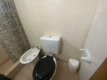 PH en venta en Mar de ajo con patio amplio y parrilla  cerca de zona comercial todo el año