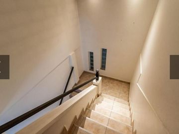 Duplex en Venta - 4 Dormitorios 2 Baños Cochera - 297 mts2 - Hurlingham, Buenos Aires
