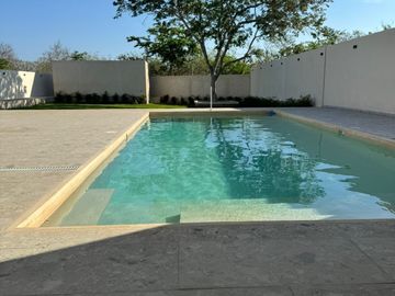 VENTA DE RESIDENCIA EN NORTE MERIDA, KOMCHEN, YUC