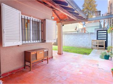 Munro - Excelente PH  3 amb con Jardín y Terraza propios a mts de Av.!