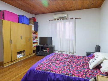 Munro - Excelente PH  3 amb con Jardín y Terraza propios a mts de Av.!