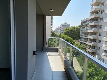 VENTA Departamento 2 dormitorios con terraza. Vista al parque